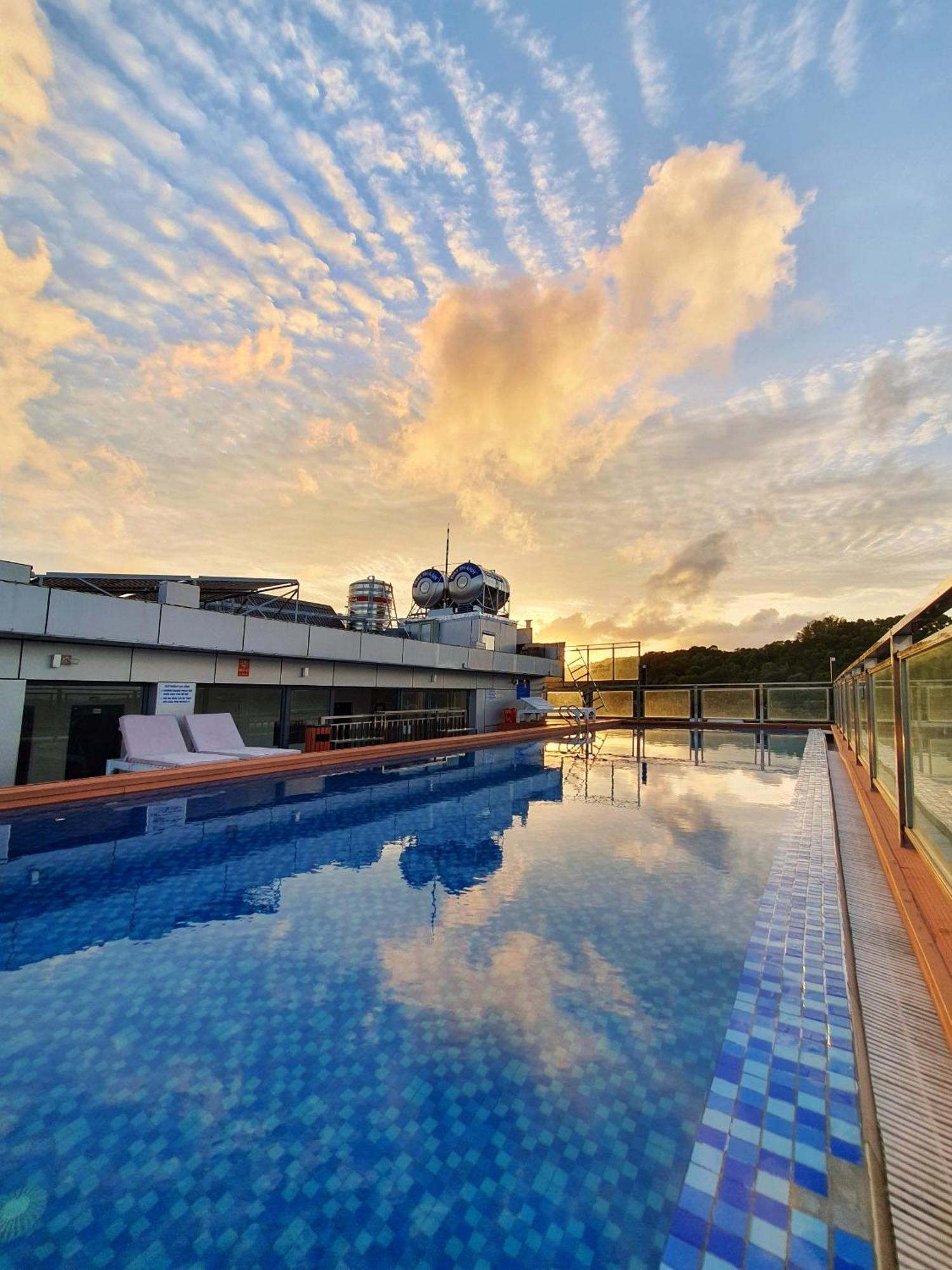 Home Park Hotel 두옹 동 외부 사진